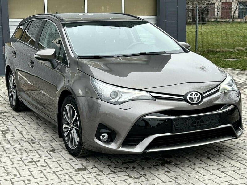 Toyota Avensis 2017 m Universalas