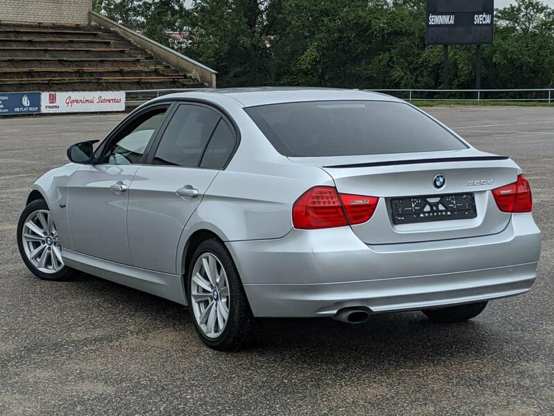 Фотография 6 - Bmw 320 2009 г Седан