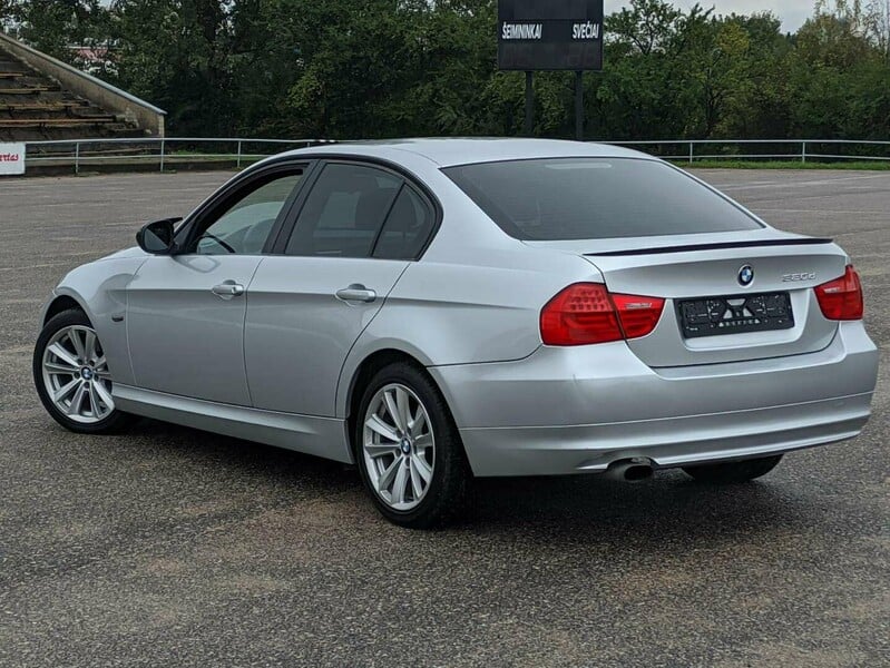 Фотография 10 - Bmw 320 2009 г Седан