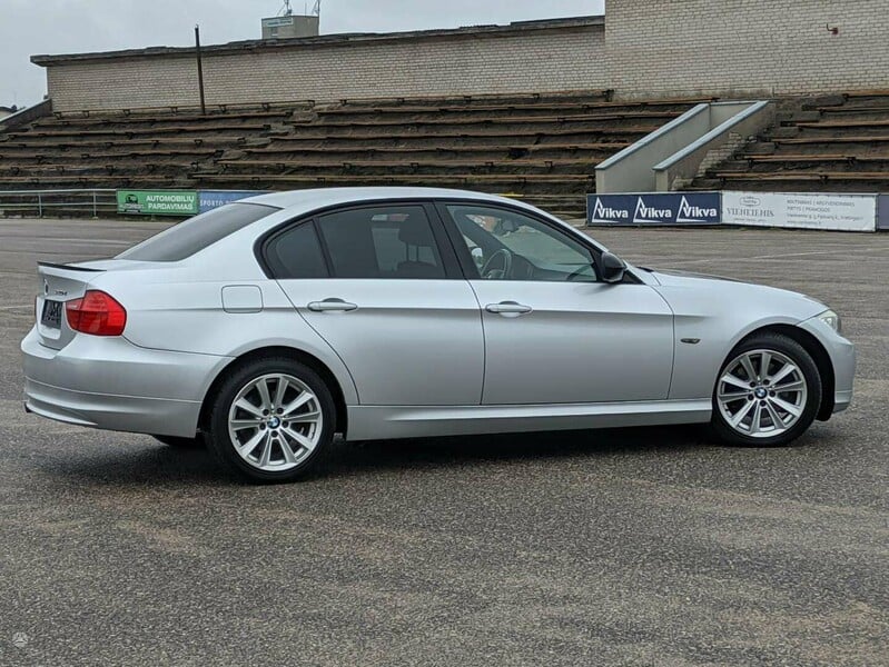 Фотография 11 - Bmw 320 2009 г Седан