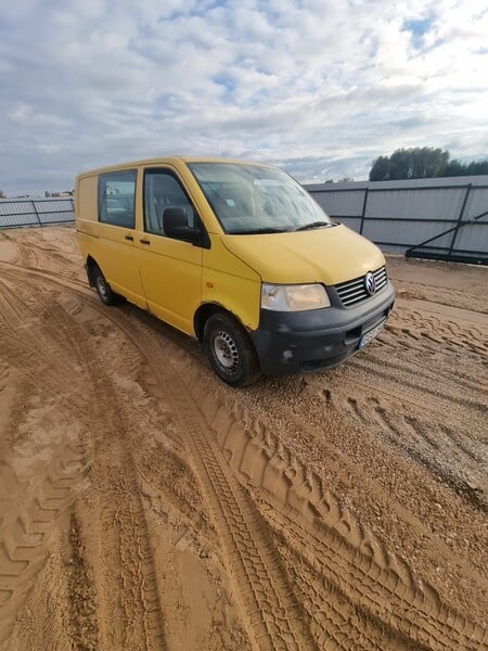 Volkswagen Transporter 2008 y Heavy minibus