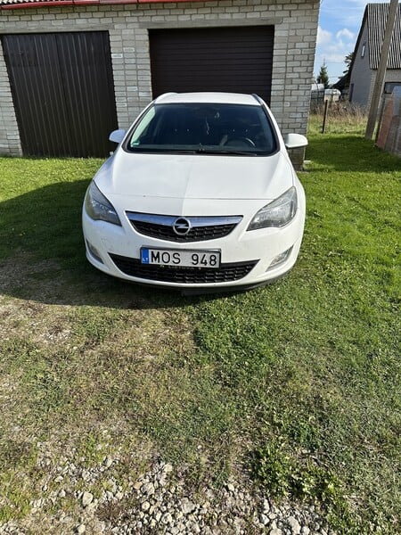 Photo 1 - Opel Astra 2010 y Wagon