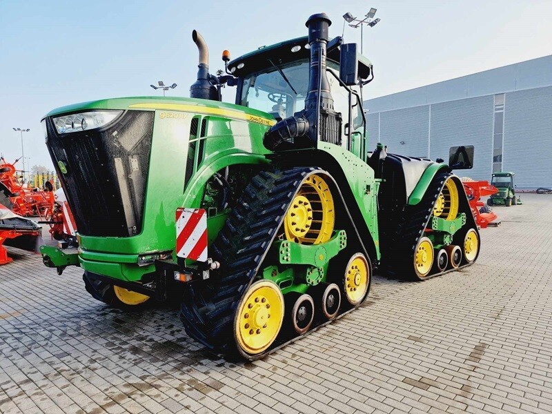 Photo 1 - John Deere 2018 y Tractor