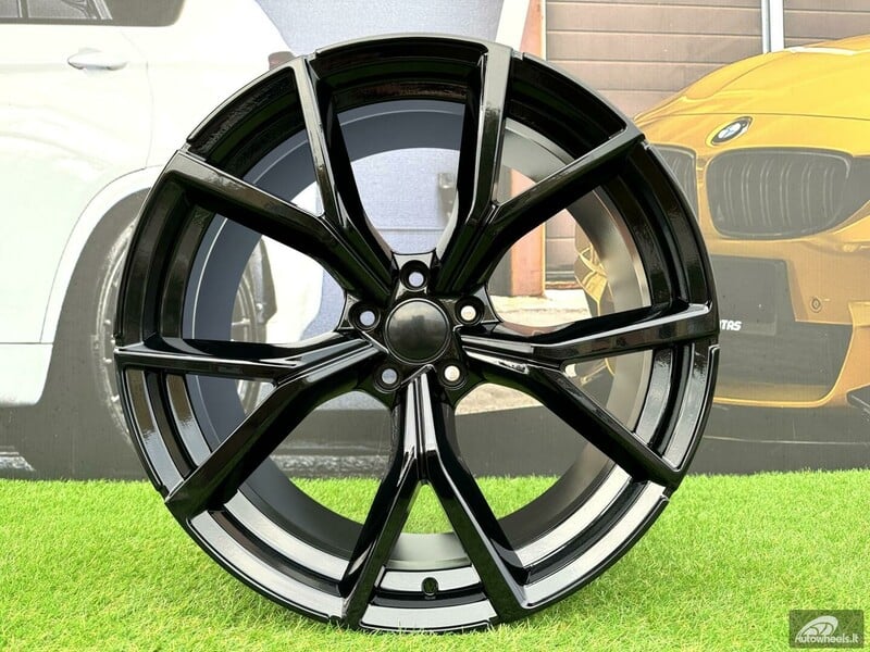 Фотография 2 - Autowheels VW Estoril Style Touareg литые R19 диски