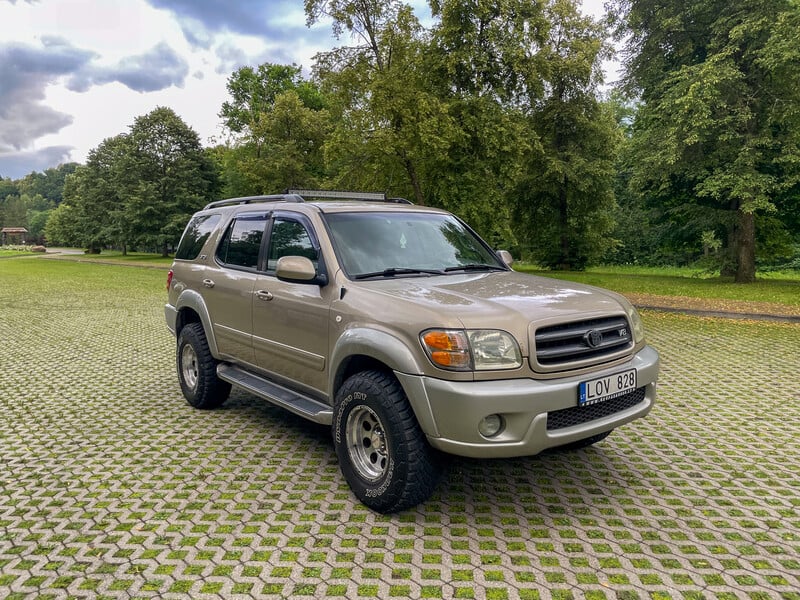 Toyota Sequoia 2003 г Внедорожник / Кроссовер