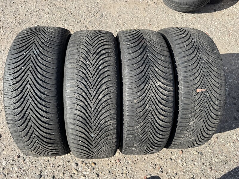 Michelin Siunciam, 5-6mm 2021 R17 зимние шины для автомобилей