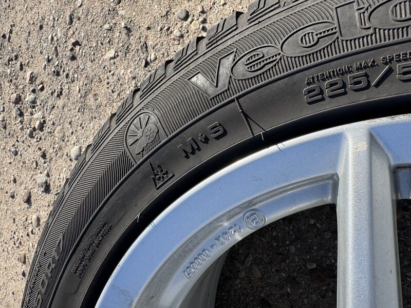 Photo 7 - Goodyear Siunciam, 4mm R17 winter tyres passanger car