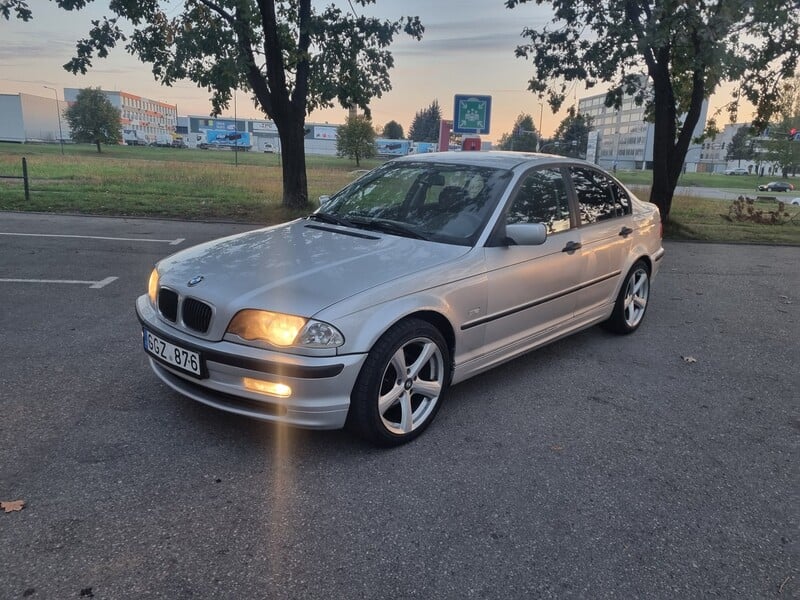 Bmw 318 E46 1999 y