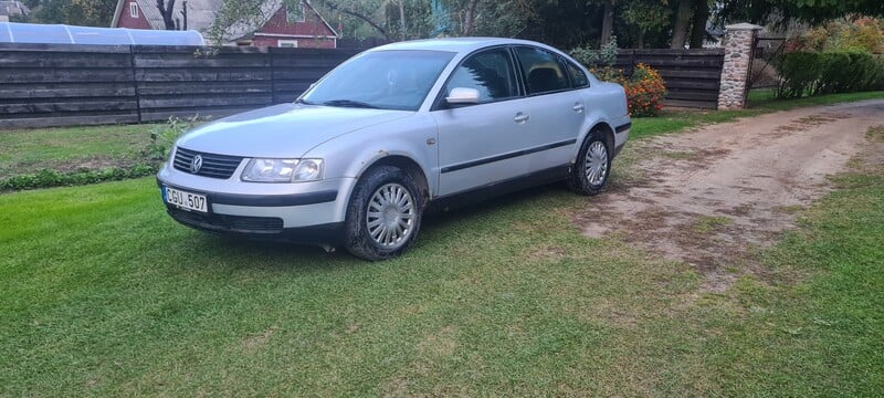 Volkswagen Passat B5 1998 y