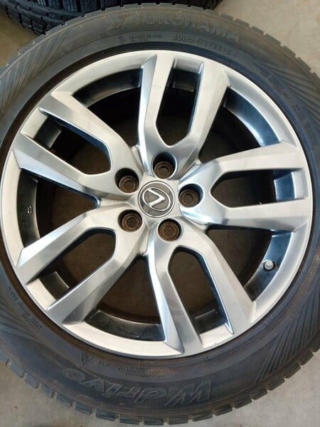 Photo 3 - Lexus NX NX 300h light alloy R18 rims