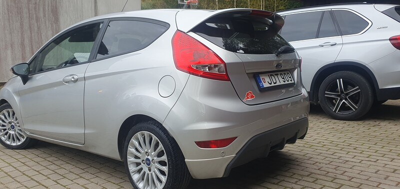 Nuotrauka 5 - Ford Fiesta 2010 m Hečbekas