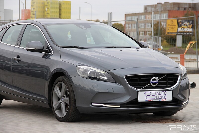 Фотография 5 - Volvo V40 2013 г Хэтчбек