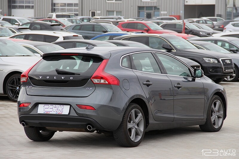 Фотография 6 - Volvo V40 2013 г Хэтчбек