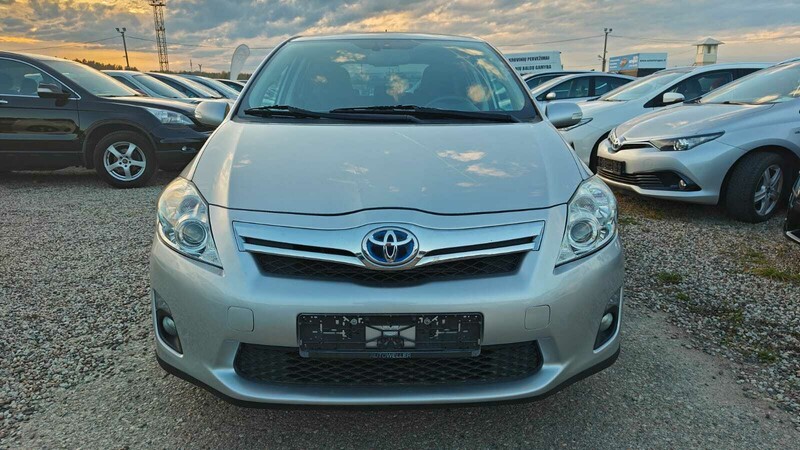 Photo 6 - Toyota Auris 2011 y Hatchback