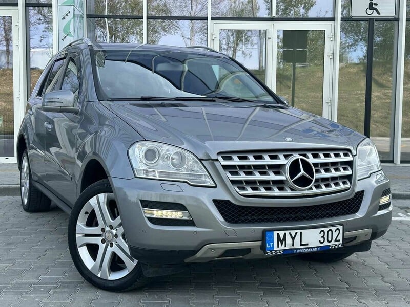 Mercedes-Benz ML 350 2011 y Off-road / Crossover