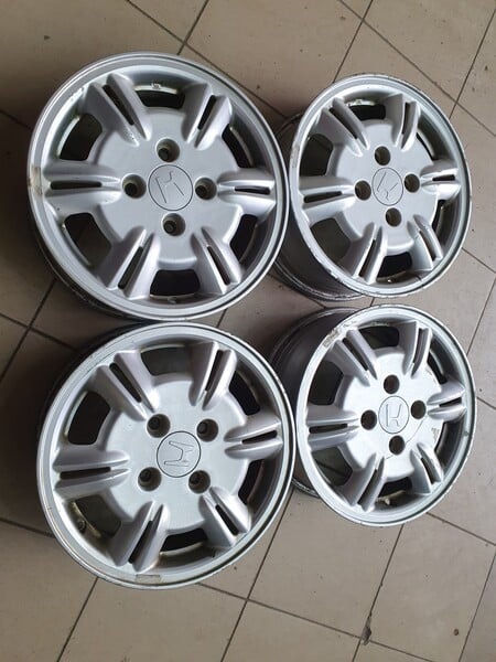 Photo 1 - Speedline light alloy R15 rims