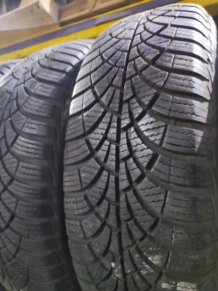 Goodyear R15 зимние шины для автомобилей