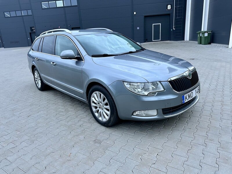 Skoda Superb 2010 y Wagon