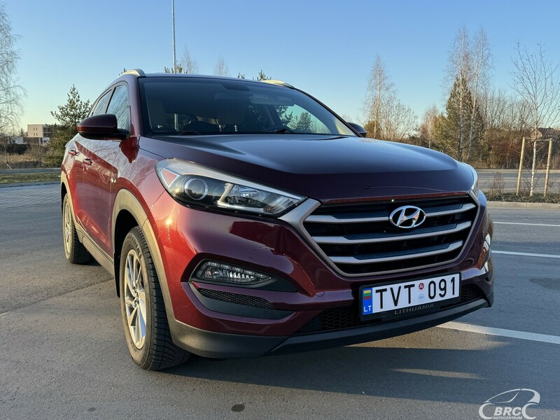 Hyundai Tucson 2016 г Внедорожник / Кроссовер