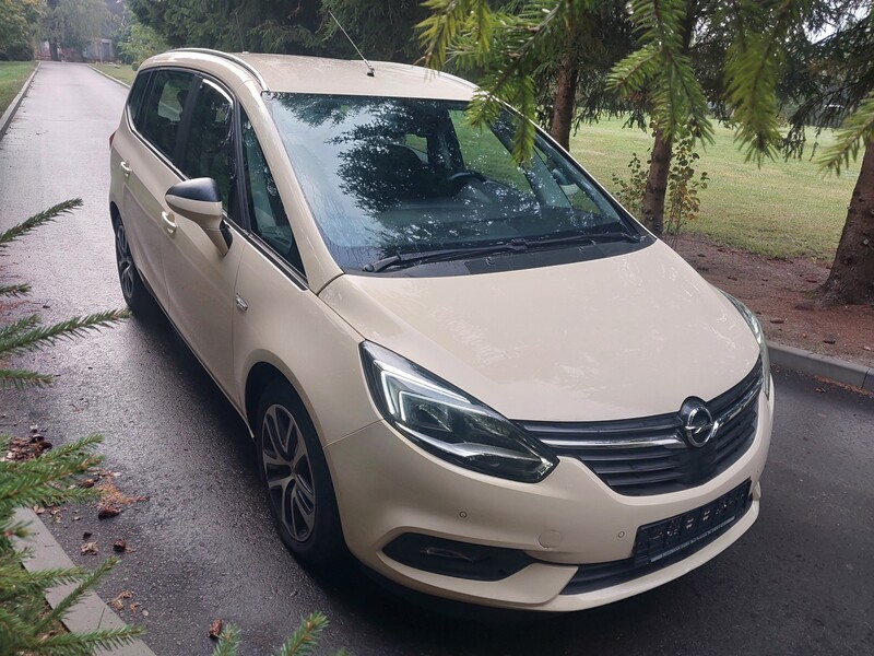 Photo 20 - Opel Zafira 2019 y Van