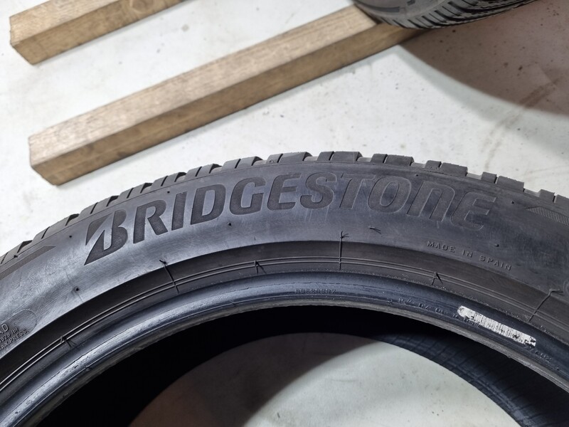 Nuotrauka 7 - Bridgestone 2022m R19 žieminės padangos lengviesiems