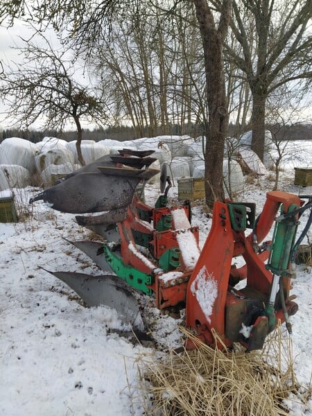 Photo 3 - Kverneland 3x3 2015 y Ploughs