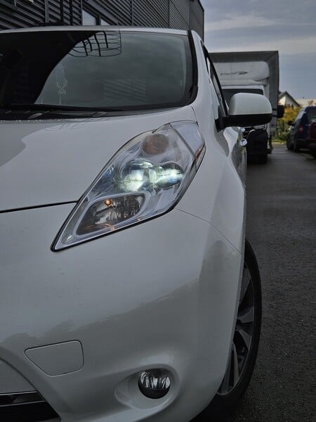 Photo 13 - Nissan Leaf 2014 y Hatchback