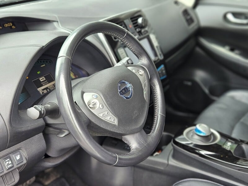 Photo 15 - Nissan Leaf 2014 y Hatchback