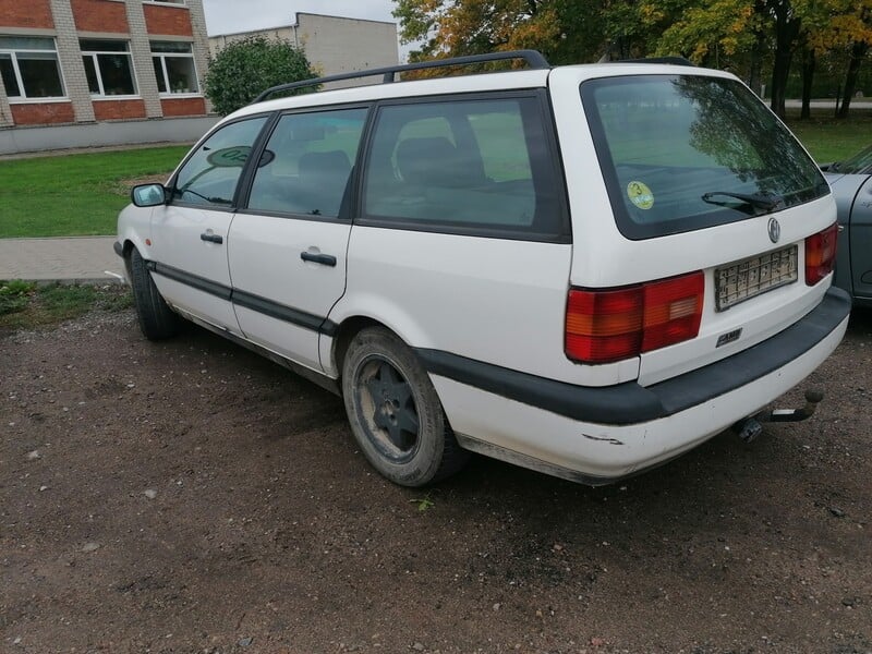 Фотография 8 - Volkswagen Passat 1995 г Универсал