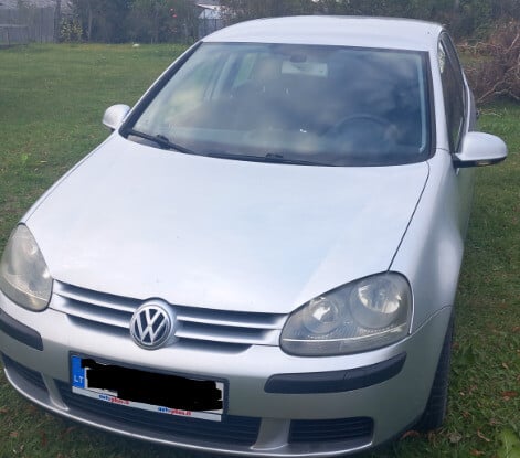 Volkswagen Golf 5545 2003 y