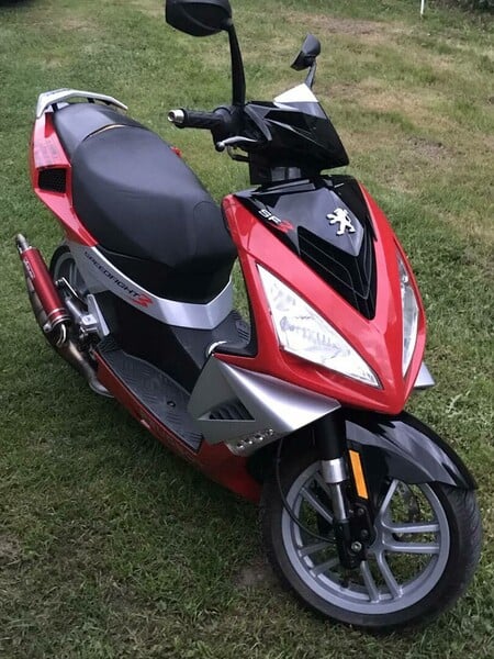 Peugeot Speedfight 2009 y Scooter / moped