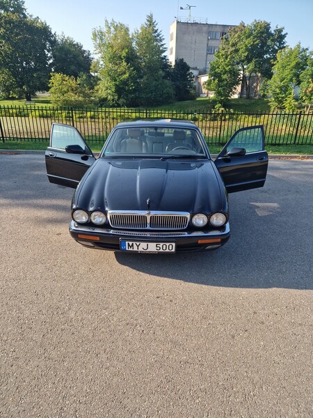 Jaguar XJ 1995 m Sedanas