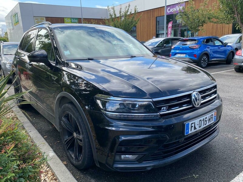 Volkswagen Tiguan 2019 y Off-road / Crossover