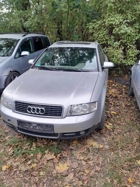 Audi A4 2003 г запчясти