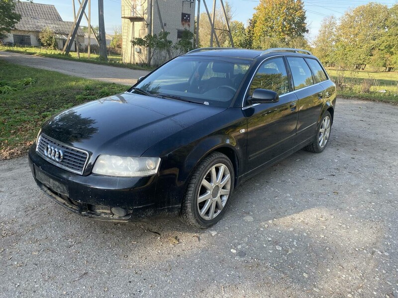 Audi A4 2004 г запчясти