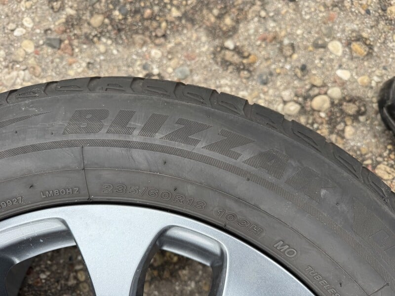 Photo 8 - Bridgestone Siunciam, 5mm R18 winter tyres passanger car