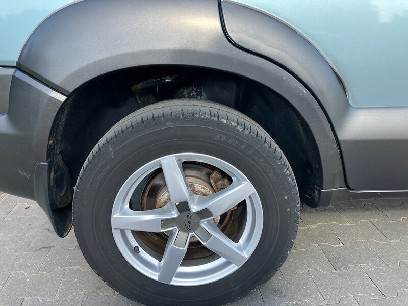 Photo 16 - Hyundai Tucson GLS 2005 y