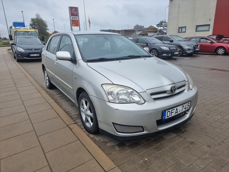 Toyota Corolla 2006 y Hatchback