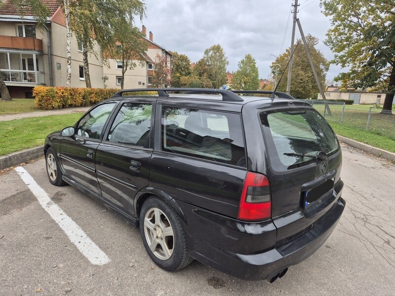 Фотография 6 - Opel Vectra 2002 г Универсал