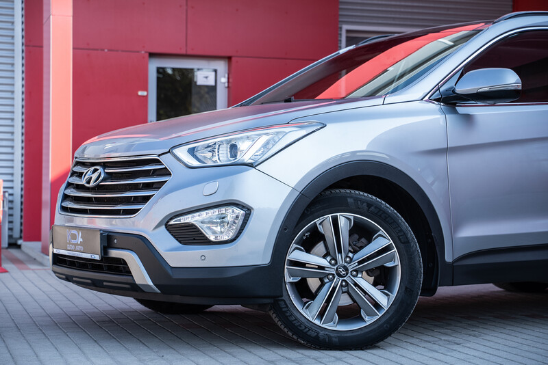 Photo 6 - Hyundai Grand Santa Fe 2014 y Off-road / Crossover