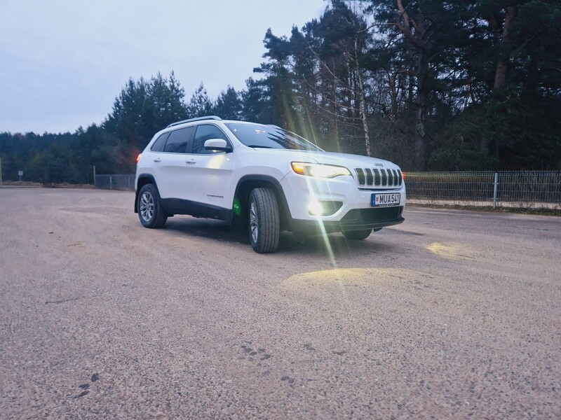 Фотография 3 - Jeep Cherokee V 2021 г