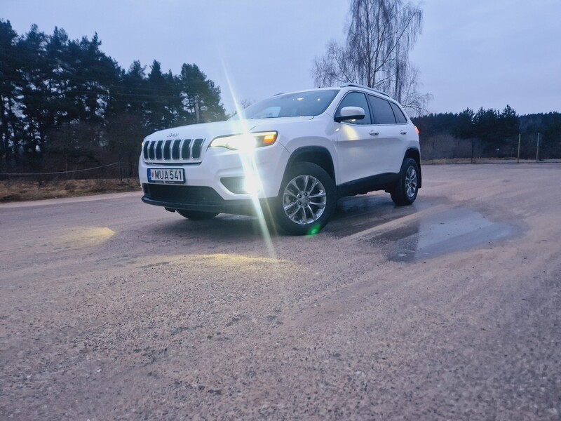 Фотография 7 - Jeep Cherokee V 2021 г