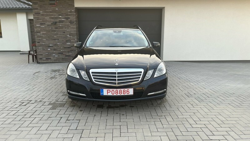 Photo 22 - Mercedes-Benz E 220 Blue Efficiency 2010 y