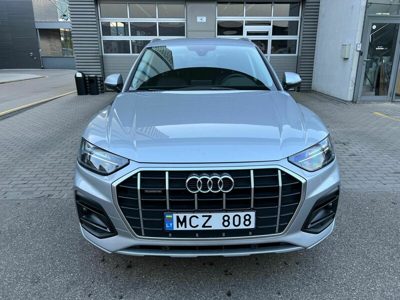 Audi Q5 2018 y Off-road / Crossover