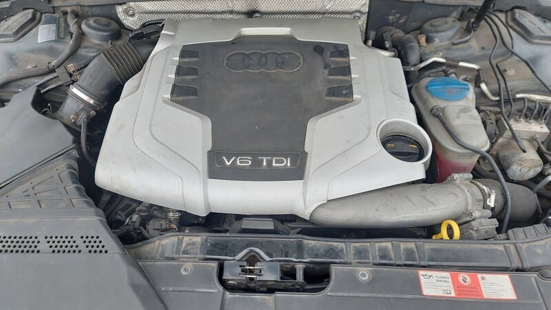 Photo 6 - Audi A5 2008 y parts