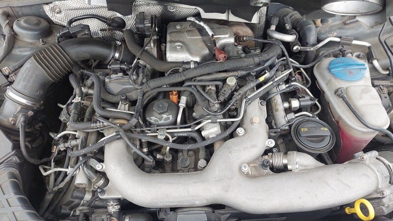 Photo 7 - Audi A5 2008 y parts