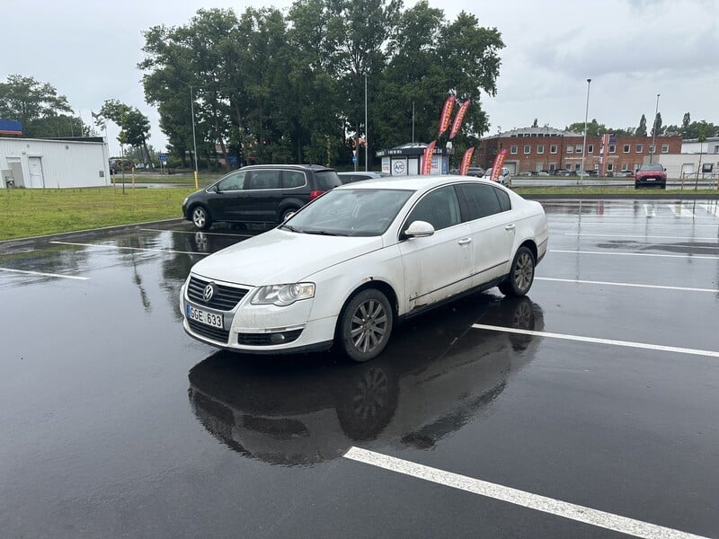 Volkswagen Passat 2006 y Sedan