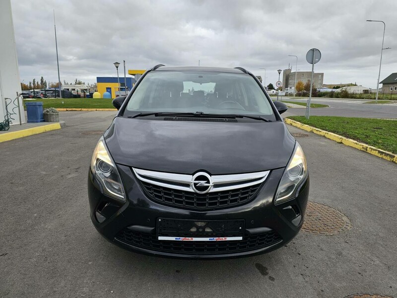 Opel Zafira Tourer 2012 y Van