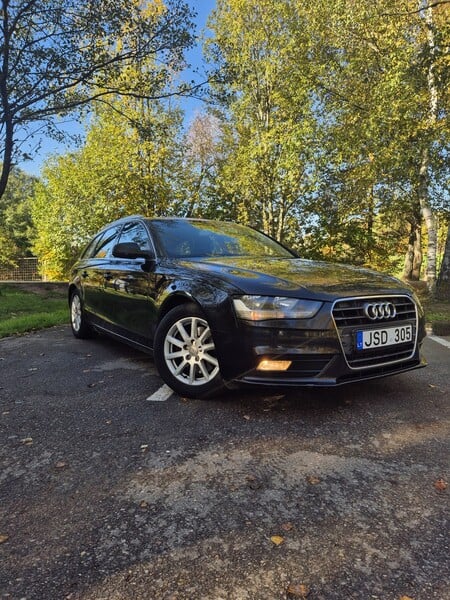 Audi A4 B8 2012 y