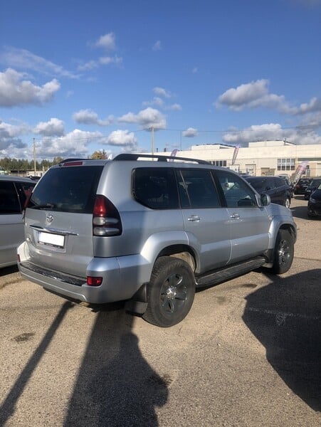 Toyota Land Cruiser J105 2005 y